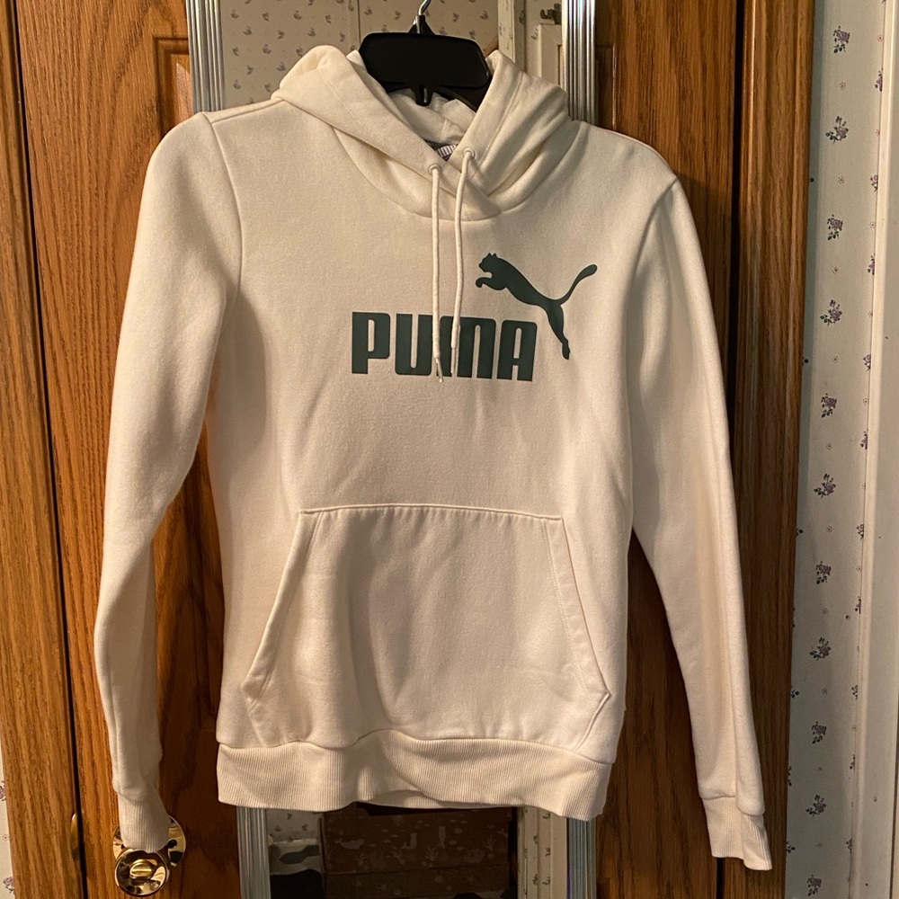 Women’s PUMA Hoddie